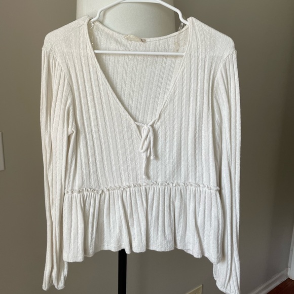 Altar’d state tops - Picture 5 of 5